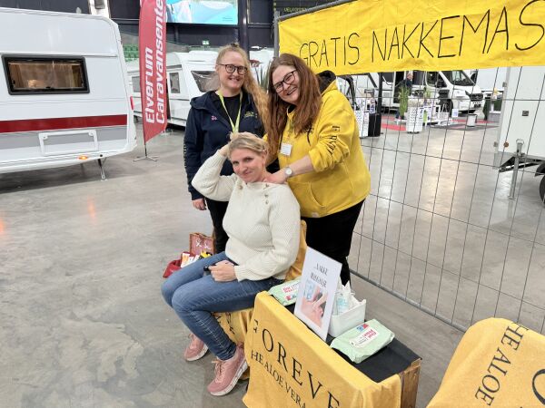 Nakkemassasje og campinginteresse