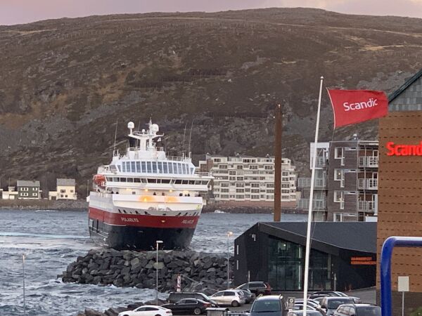 Nytt eierskap for Hurtigruten