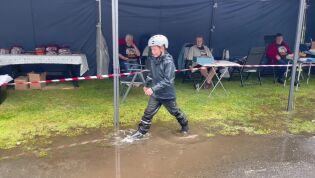 Våt start på festivalen