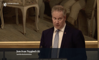 –  Må vente på EU-regler før vektgrensen kan økes
